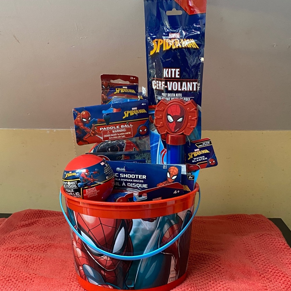 Spider-Man Kids Gift Easter 15 Pcs Bucket New